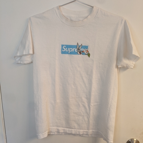 Bugs Sup Box Logo (Supreme) - Picture 1 of 6